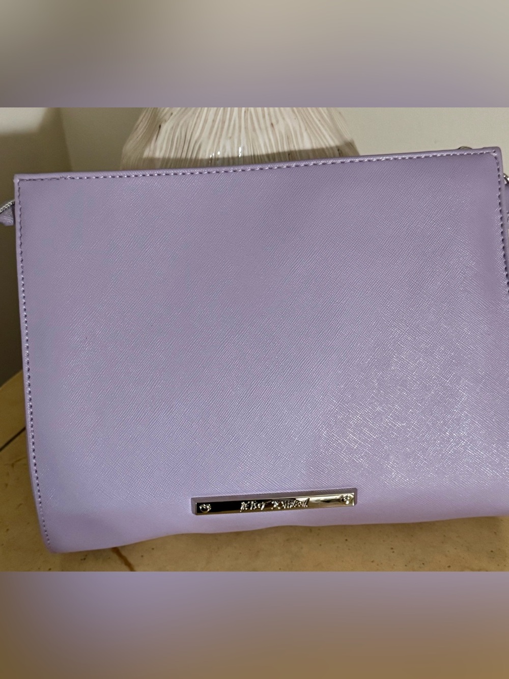 Betsey Johnson Lavender Bow Accent Wristlet Clutch - NWOT - Picture 3 of 11
